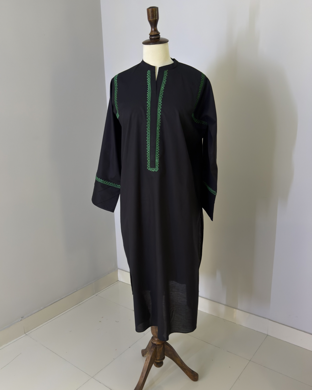 NUAEMB-004