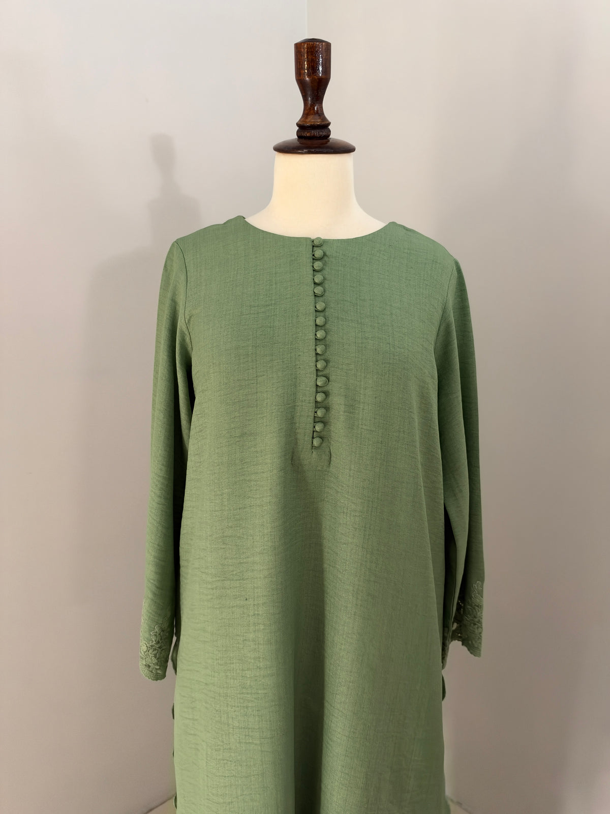 NUAWIN-005